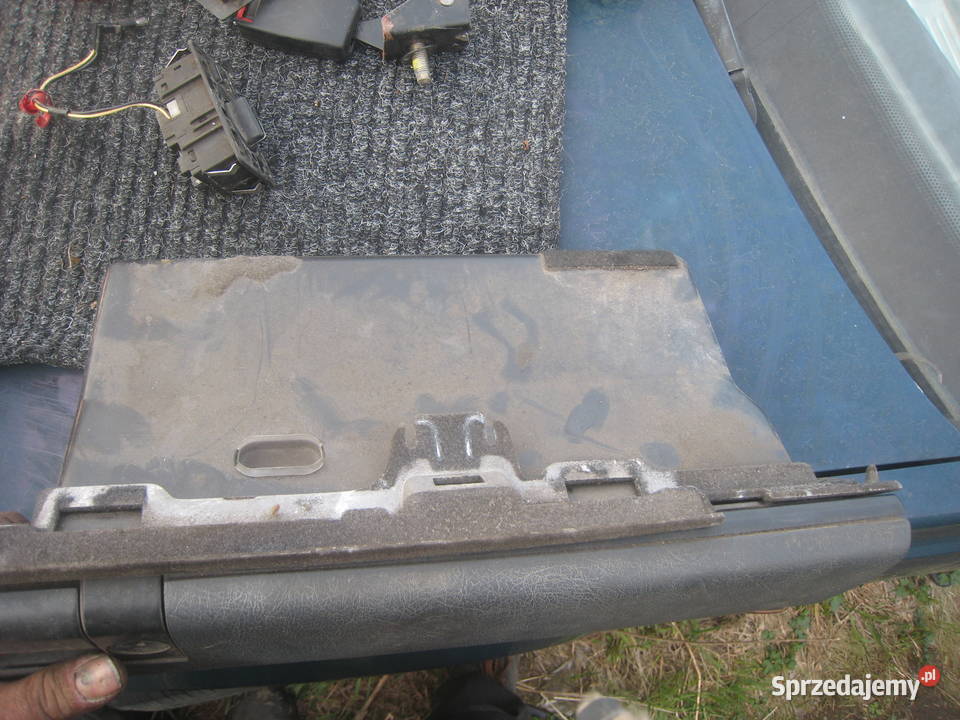 Schowek przed pasażerem drzwiczki Volvo 960 s90 Rok produkcji 1994 Kraków