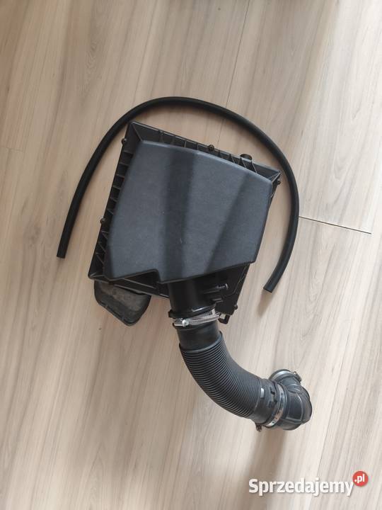 Obudowa filtra powietrza opel astra j 14T Motoryzacja