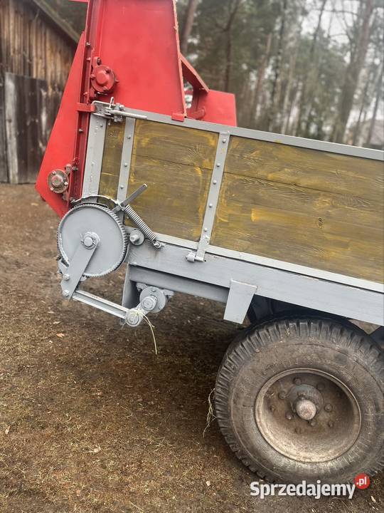 Rozrzutnik 35t Włoszczowa sprzedam