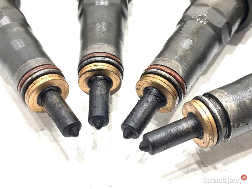 POMPOWTRYSKIWACZE KOMPLET AUDI A4 B7 038130073BH