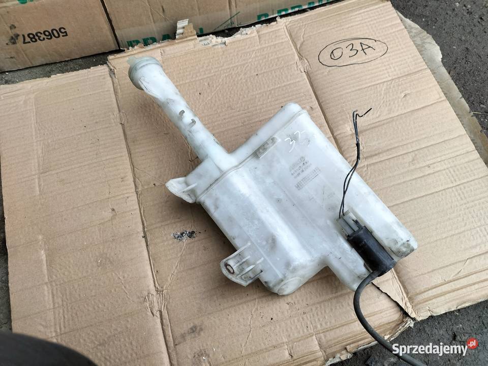 MAZDA 323F 323 F ZBIORNICZEK PŁYNU SPRYSKIWACZY Kamień-Kolonia sprzedam