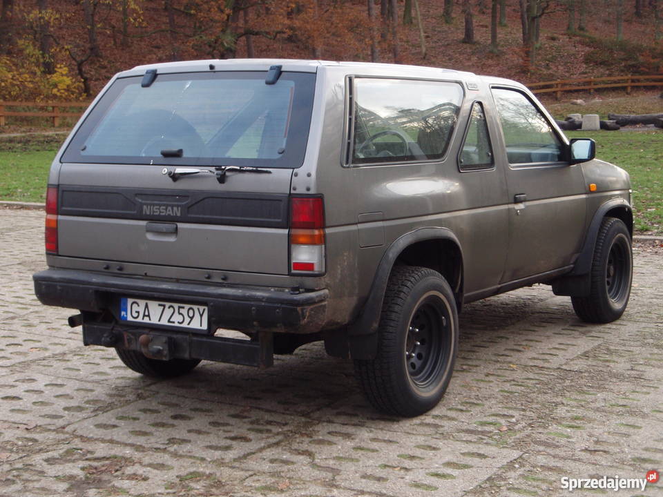 Nissan Terrano 27 TD w orginalnym stanie Terenowy Gdynia