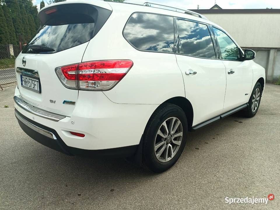 Nissan Pathainder 25 hybrid Łomianki
