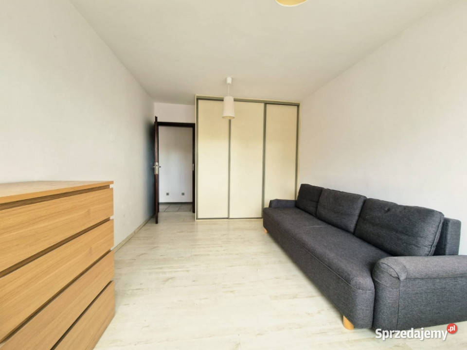 Jasne 23 pokojeTramwajSKMDo zamieszkaniaGARAŻ Rok budowy 1964 Gdańsk sprzedam