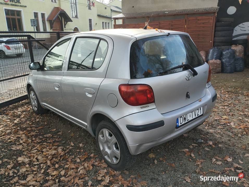 Toyota Yaris 2004 Wołów