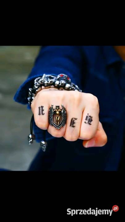 Luksusowy pierścionek z wizerunkiem anioł nagi Warszawa