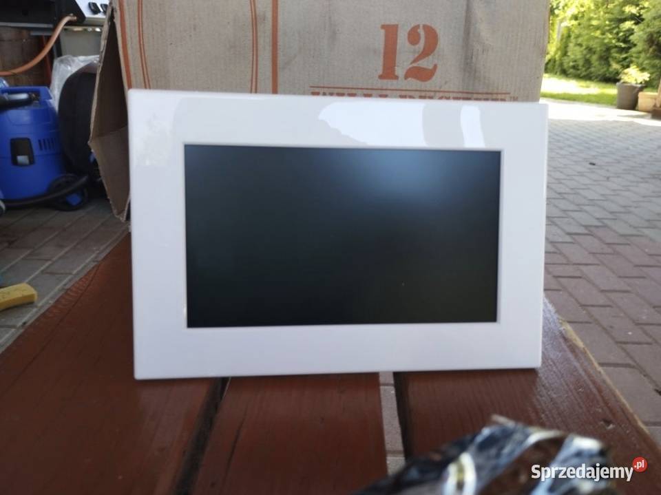 Elektryczna ramka na zdjęcia Międzyrzecz