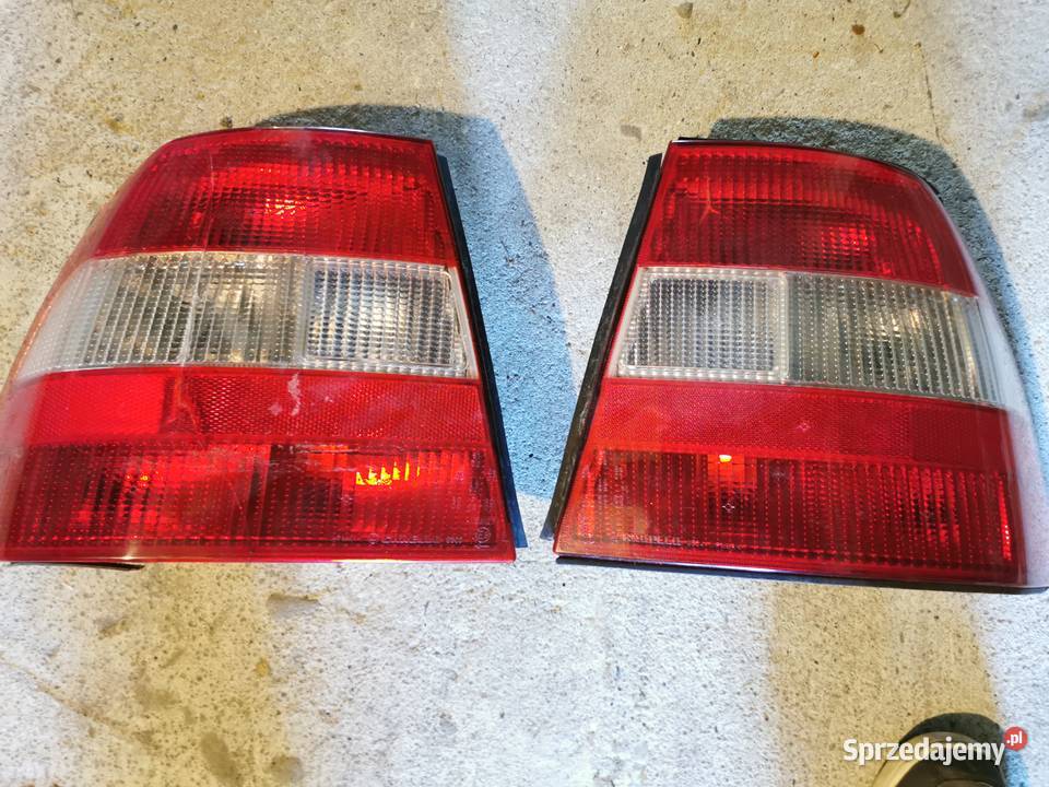 Tylne lampy Vectra B sedan osobowe Dachnów sprzedam