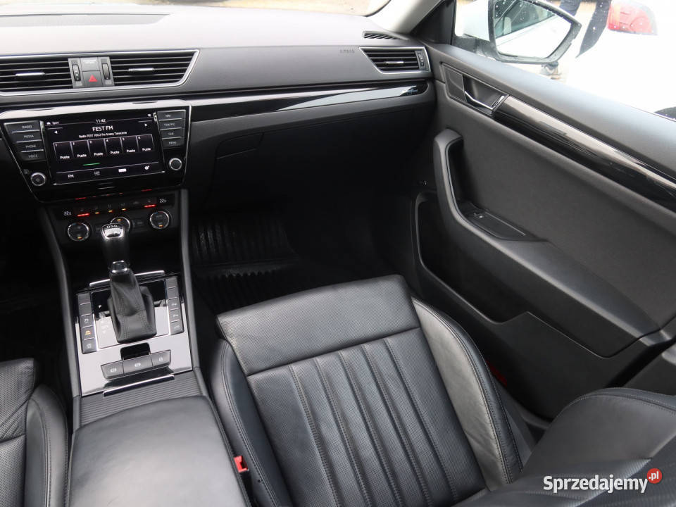 Skoda Superb 20 TSI podgrzewane fotele Superb sprzedam