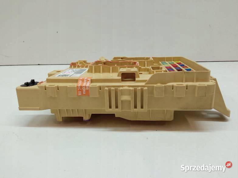 SKRZYNKA BEZPIECZNIKÓW 91950N7070 Hyundai Tucson sprzedam