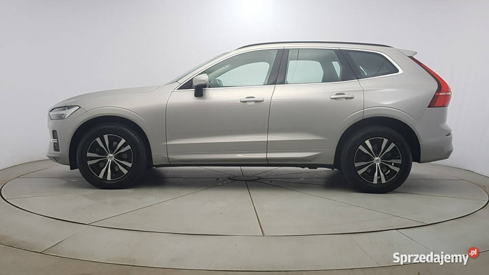 Volvo XC 60 B5 D AWD Momentum Pro Z Polskiego światła przeciwmgielne XC 60