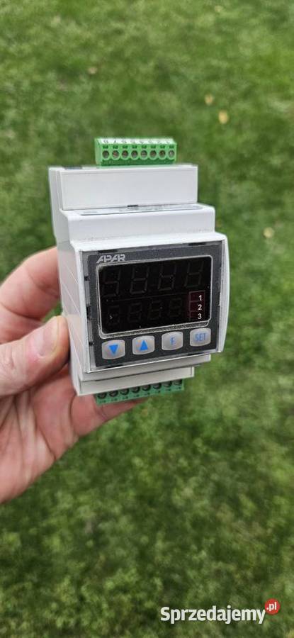 Regulator temperatury i sygnałów standardowych Nisko