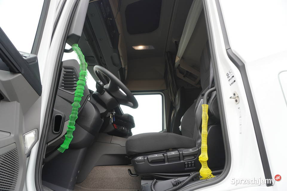 NOWY DAF XF 450 6x2 2025 NOWA Chłodnia Lamberet Rok produkcji 2025 Chłodnie małopolskie Kraków