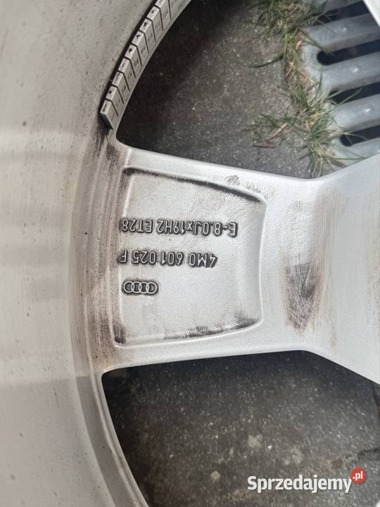 Alufelgi Audi 19 Rozstaw śrub 5x112 Opony zima Wiązownica Duża