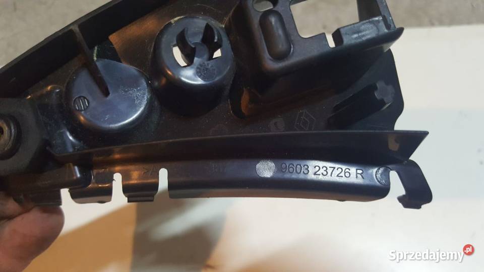 Renault Captur nartoznik klapy bagaznika Karoseria małopolskie Tarnów