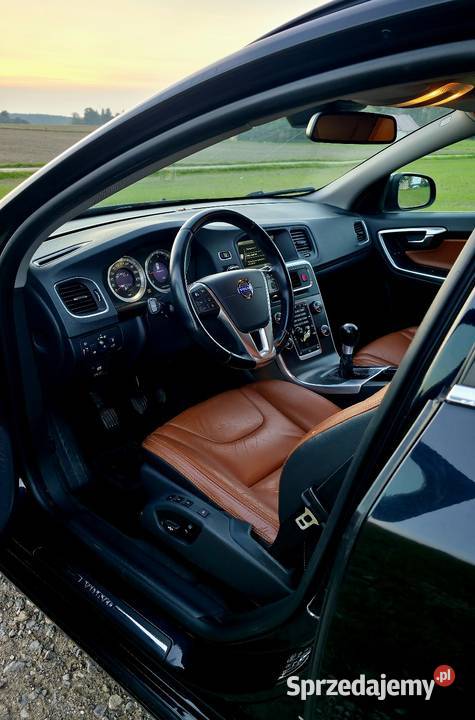 Volvo V60 16 D2 115 Oryginał Wersja Summum lubelskie Puławy