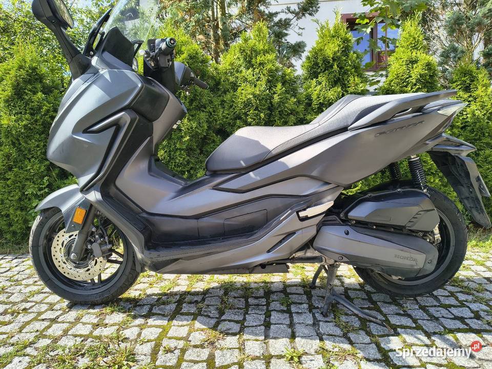 Honda Forza 125 2019 nowy model metalic Klucze sprzedam
