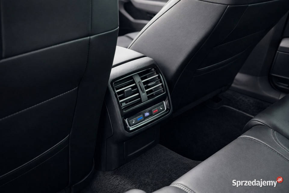 Volkswagen Passat B8 20142023 Sedan / Limuzyna Sadlno