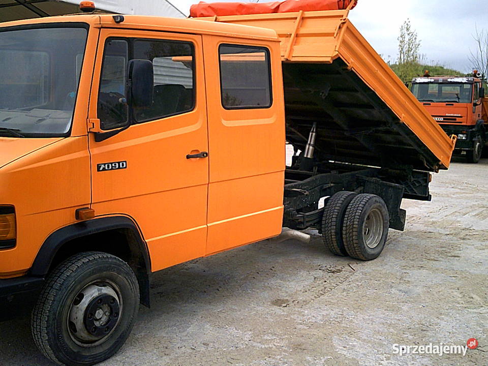 SprzedamMercedes 709 podwójna kabina Rok produkcji 1988 Lidzbark Warmiński sprzedam