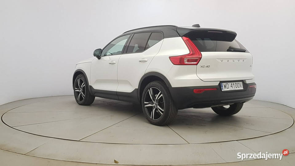 Volvo XC 40 B4 B RDesign Z Polskiego Salonu Warszawa