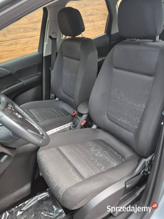 Opel Meriva 14B 100 2011r Z Radom sprzedam