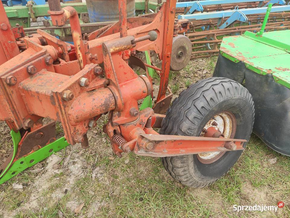 Pług 4 skibowy obrotowy KRONE Mustang 140 Lemken wielkopolskie Przemęt