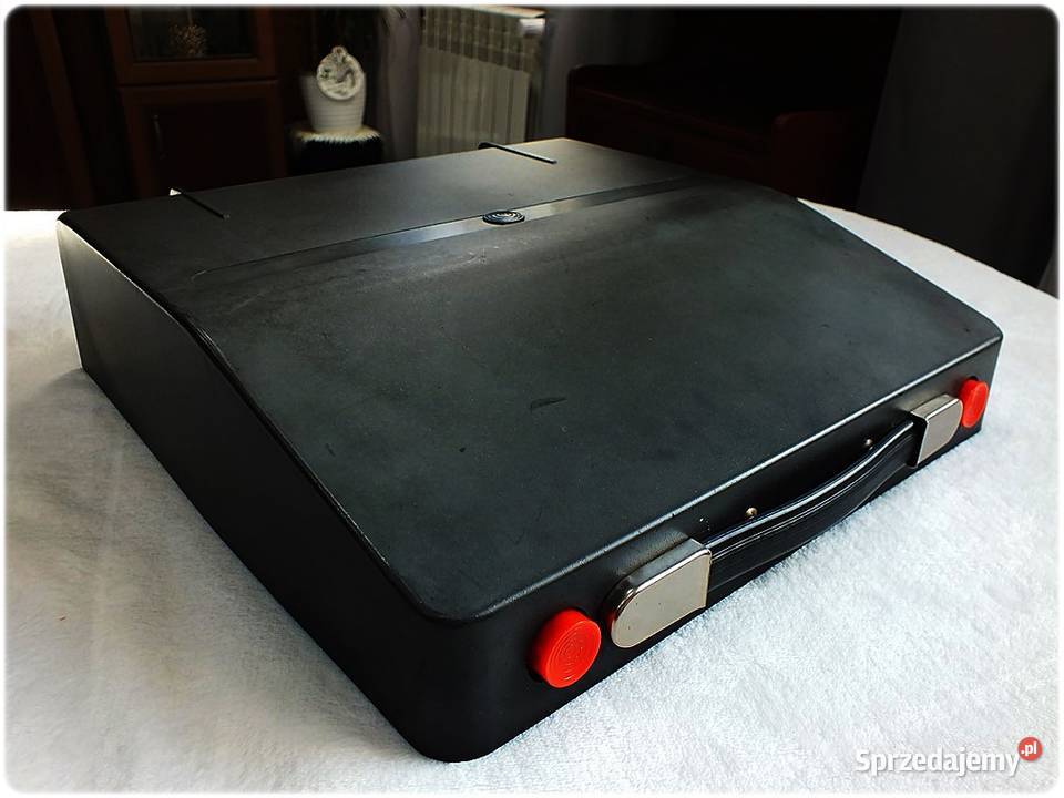 Maszyna do pisania Cella Robotron S1001