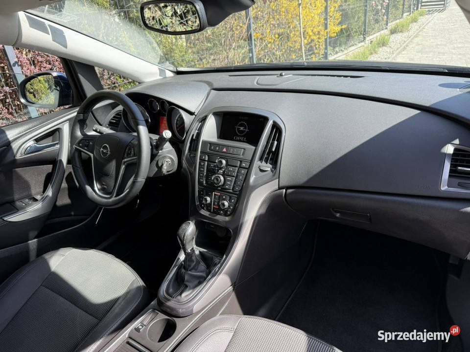 Opel Astra opłacone zadbane J 20092019 wielkopolskie Poznań sprzedam