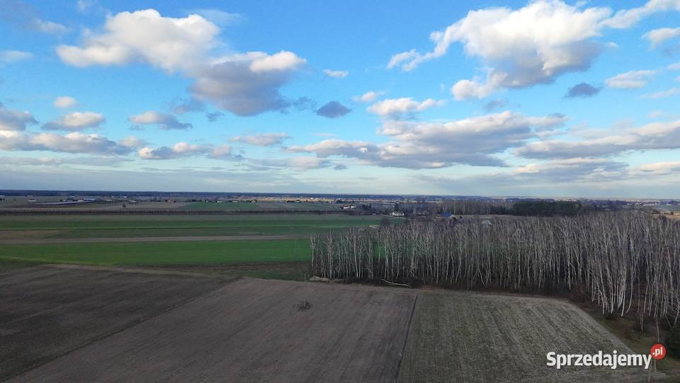 Usługi dronem zdjęcia działek inspekcje dachów