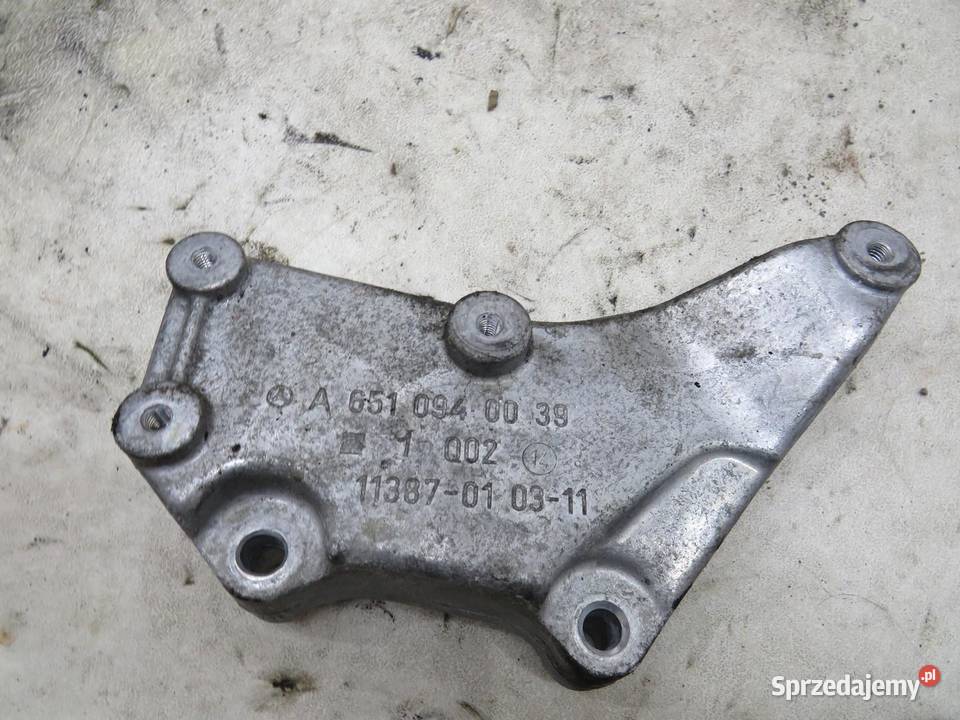 ŁAPA WSPORNIK MERCEDES W205 A6510940039 osobowe