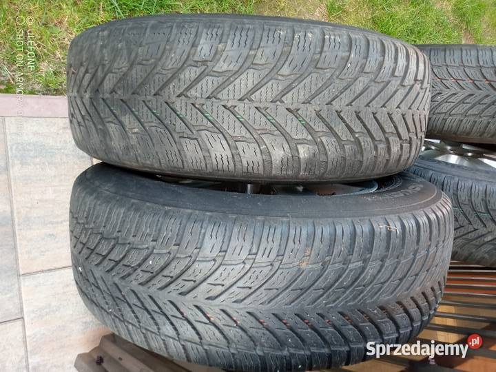 sprzedam opony zimowe nokian 21570 r16 Strzelno sprzedam