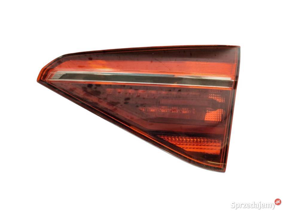 LAMPA TYŁ W KLAPĘ PRAWA SEDAN USA 561945308C VW świętokrzyskie
