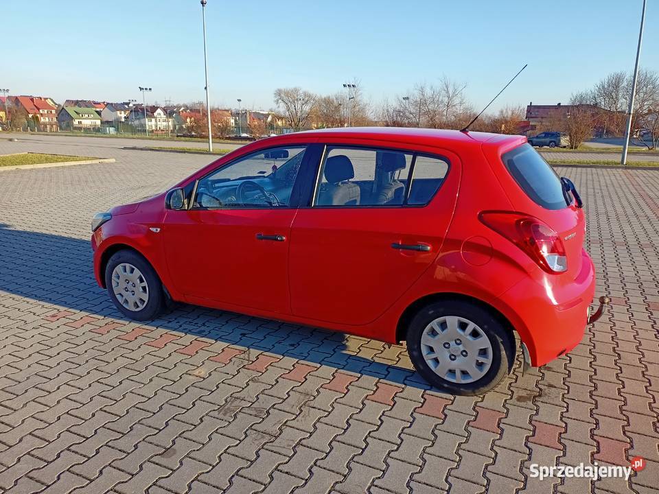 Hyundai i20 hak BenzynaGaz salon polska niski Kielce