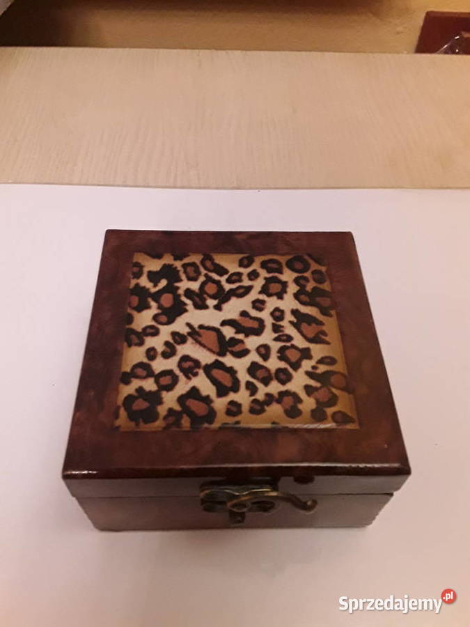 Kasetka szkatułka na biżuterię na prezent Katowice