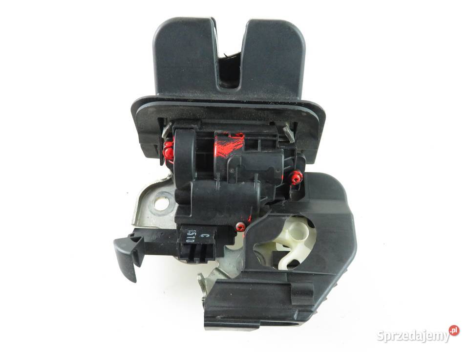 ZAMEK KLAPY AUDI A3 8P 8P4827520B