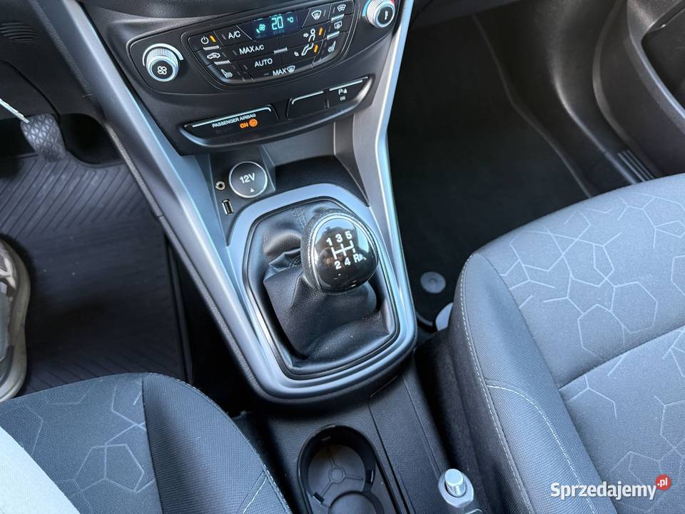 Ford B 10 BENZYNA Klimatronik Podgrzewane Fotele nieuszkodzony