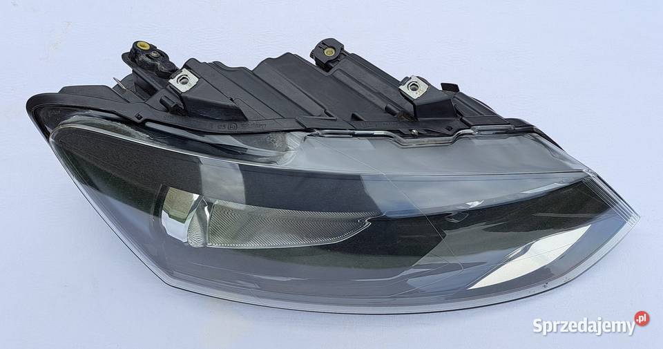 LAMPA PRAWA PRZÓD PRZEDNIA ZWYKŁA VW POLO V 6R dolnośląskie