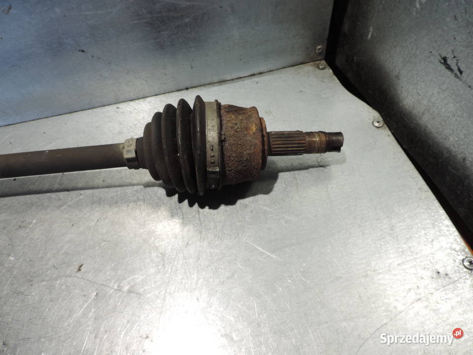 PÓŁOŚ LEWY PRZÓD KRÓTKA FIAT GRANDE PUNTO 14i Rok produkcji 2007 małopolskie