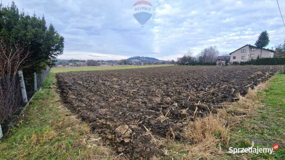 Czego brakuje tej działce asfalt Goleszów sprzedam