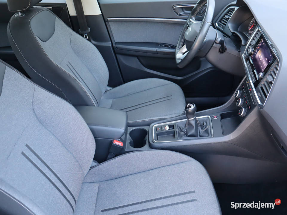 Seat Ateca 15 TSI relingi dachowe Ateca Katowice