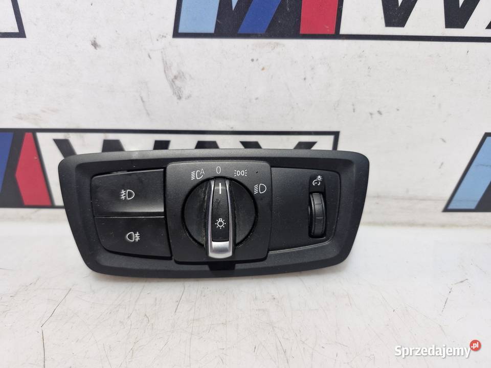 6847524 BMW F20 F39 F48 PANEL PRZEŁĄCZNIK osobowe Panele sterowania, przełączniki