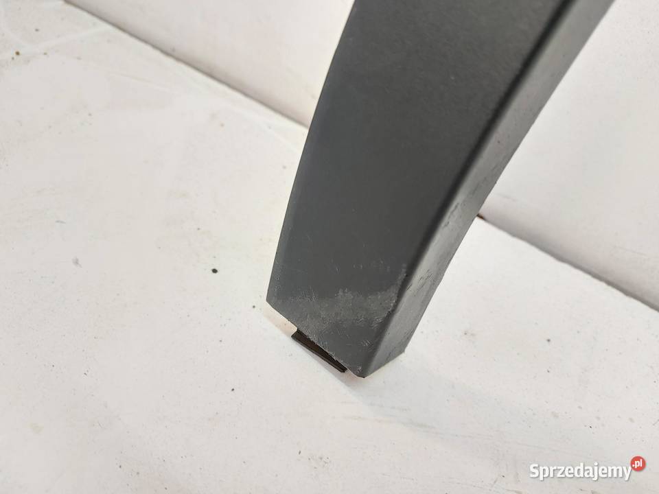 TESLA MODEL Y 2022r LISTWA BŁOTNIKA PRAWY PRZÓD