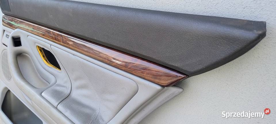 Boczki BMW E38 osobowe mazowieckie