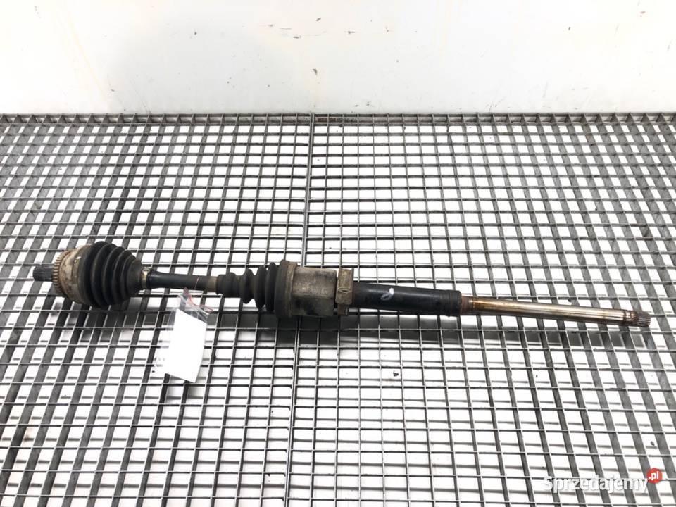 PÓŁOŚ PRAWY PRZÓD VOLVO V70 II 24 200 9908 osobowe sprzedam