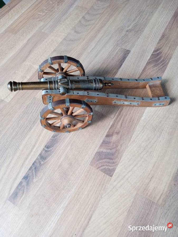 armatka dekoracyjna z 1969r z logo Huty Stalowa Tychy sprzedam