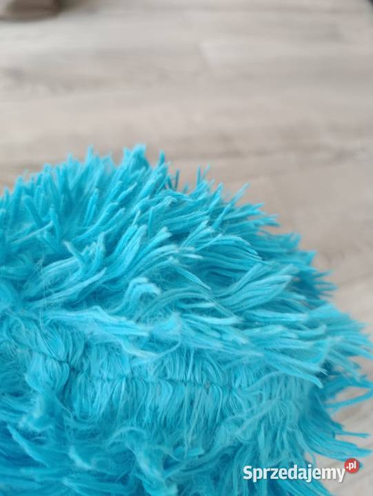 pluszowa poduszka która przypomina postać z Dla Dziecka Poznań