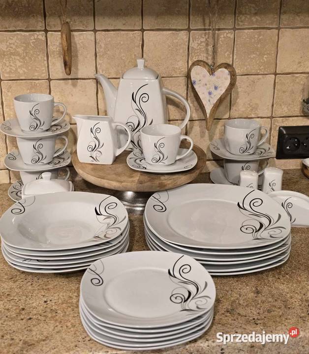 Zestaw obiadowy 38 el sprzedam