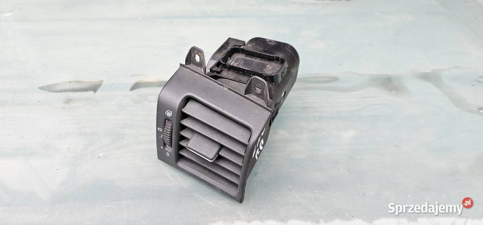 Kratka nawiewu prawa mercedes w210 2108300654 Zbąszyń