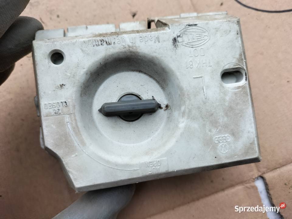 AUDI 80 B3 B4 80B3 80B4 WKŁAD LAMPY TYŁ Kamień-Kolonia