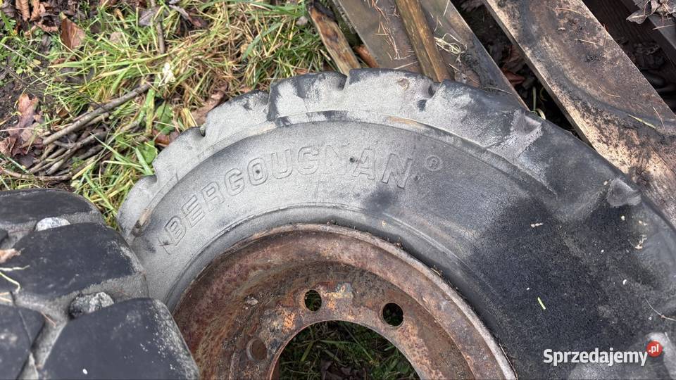 Opony pełne Bergugnan Trelleborg 82515 kompletne Koziegłowy